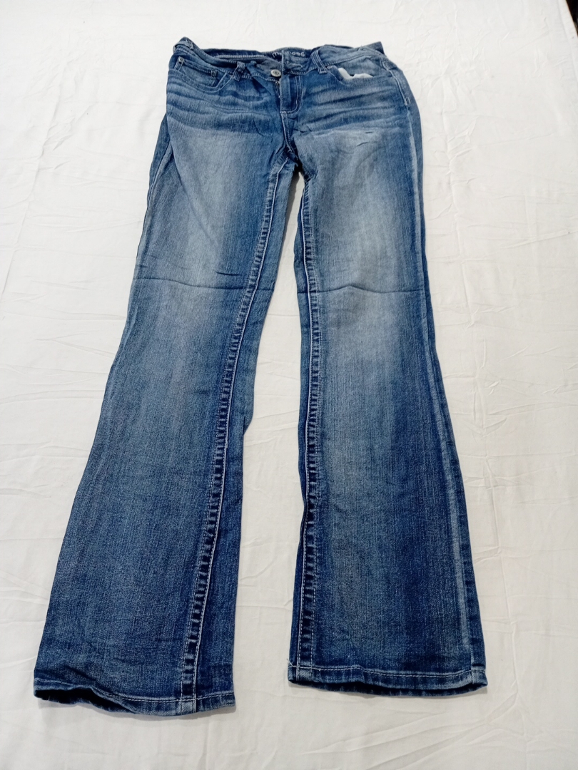 「Maurices Blue Jeans」