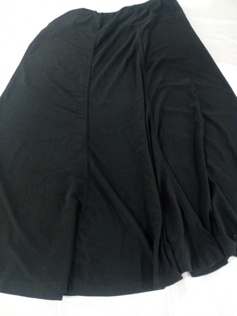 黒いスカート