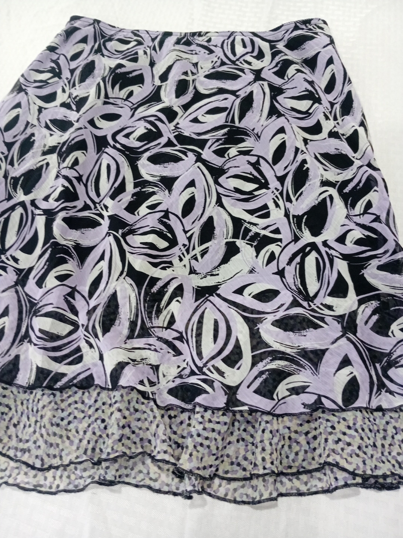 女性用フローラルスカート
