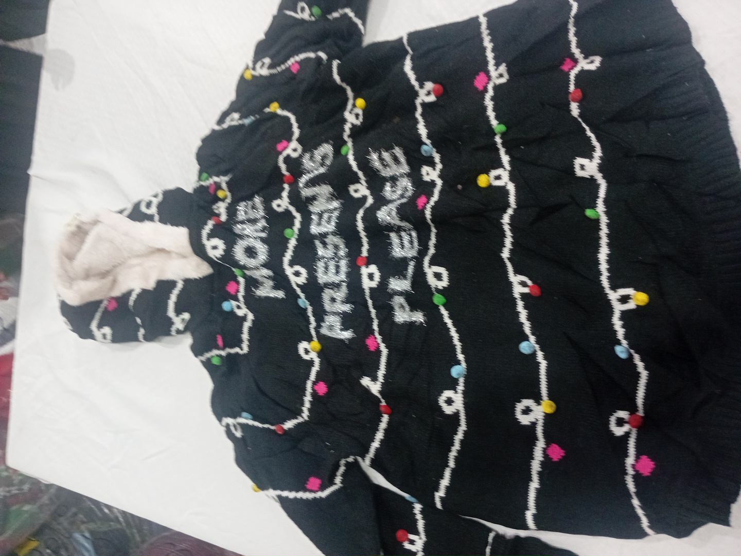 No Boundaries Weihnachts-Sweater Bundle 19 Teile S..