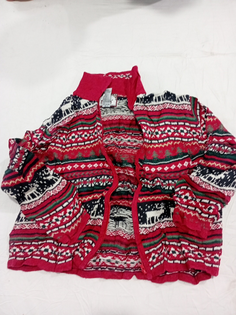 Tiara Intl Weihnachtsstrickwaren-Bundle mit 8 Pull..