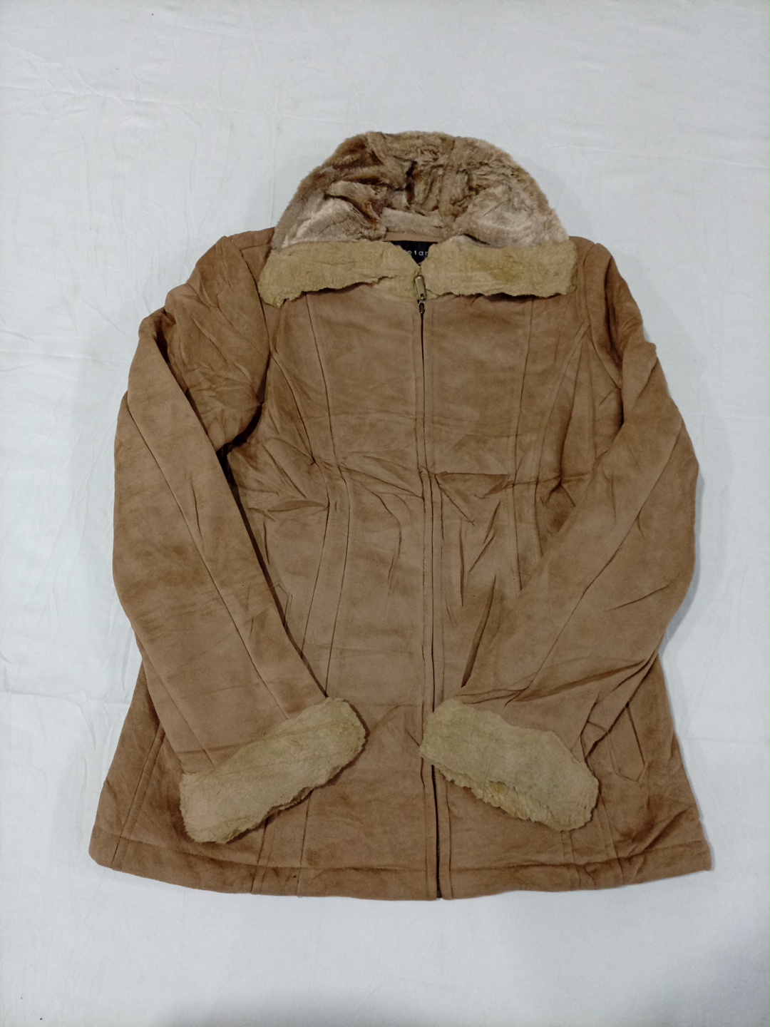 Veste en fausse fourrure marron