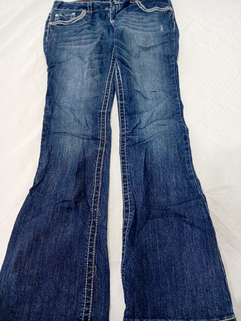 Vanity & Designer Jeans Bundle - 12 Piece Office W..