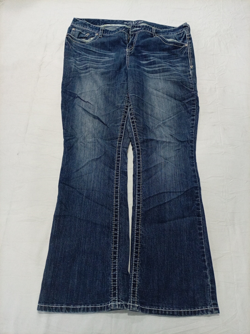 Jeans bleus foncés pour femmes Maurices