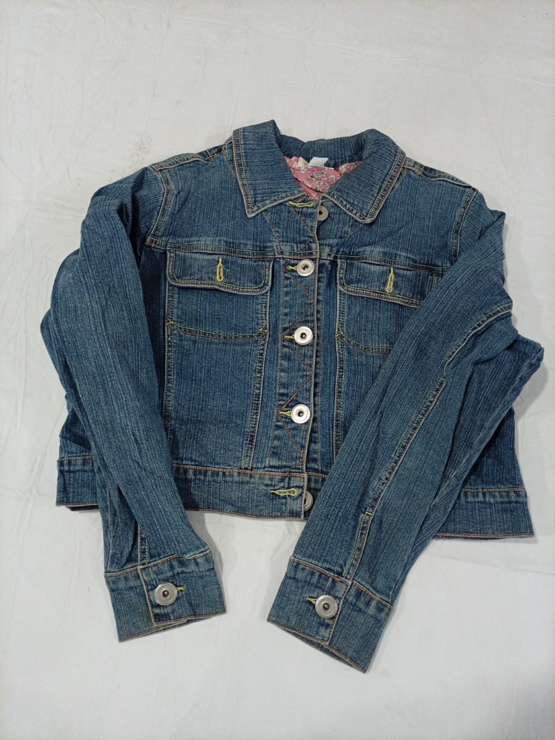 Veste en denim avec des embellissements