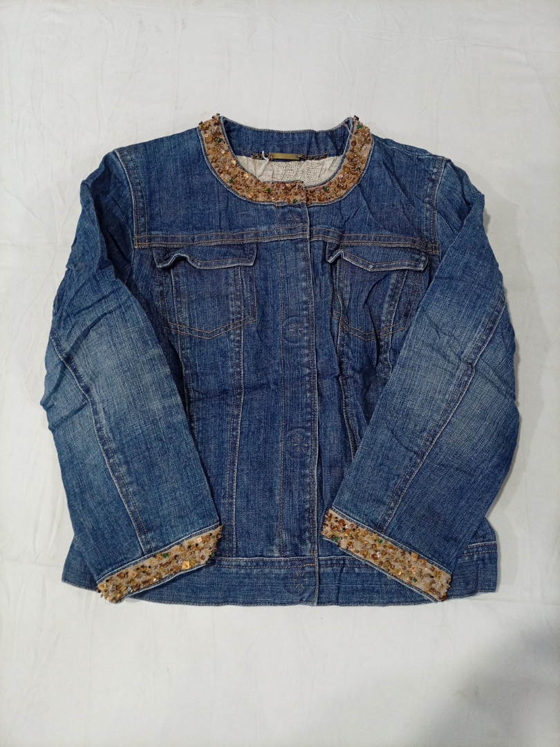 Veste en denim embellie