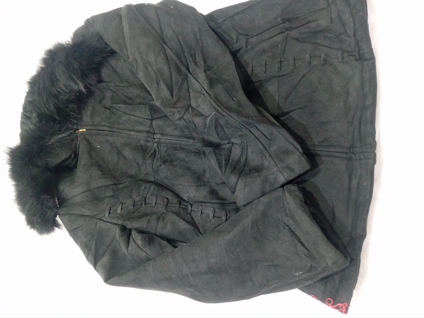 Schwarze Kunstpelzjacke