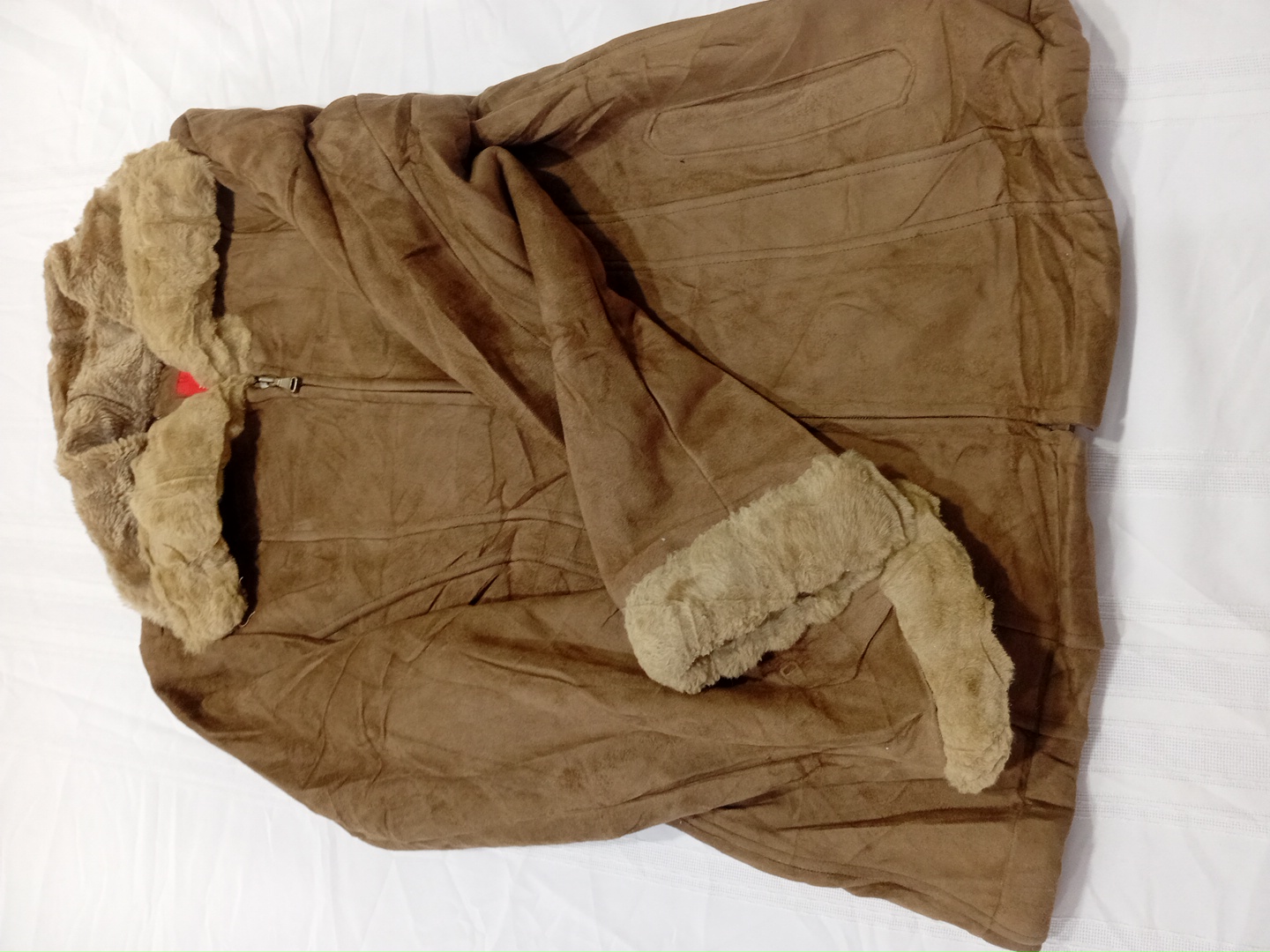 Braune Kunstpelzjacke