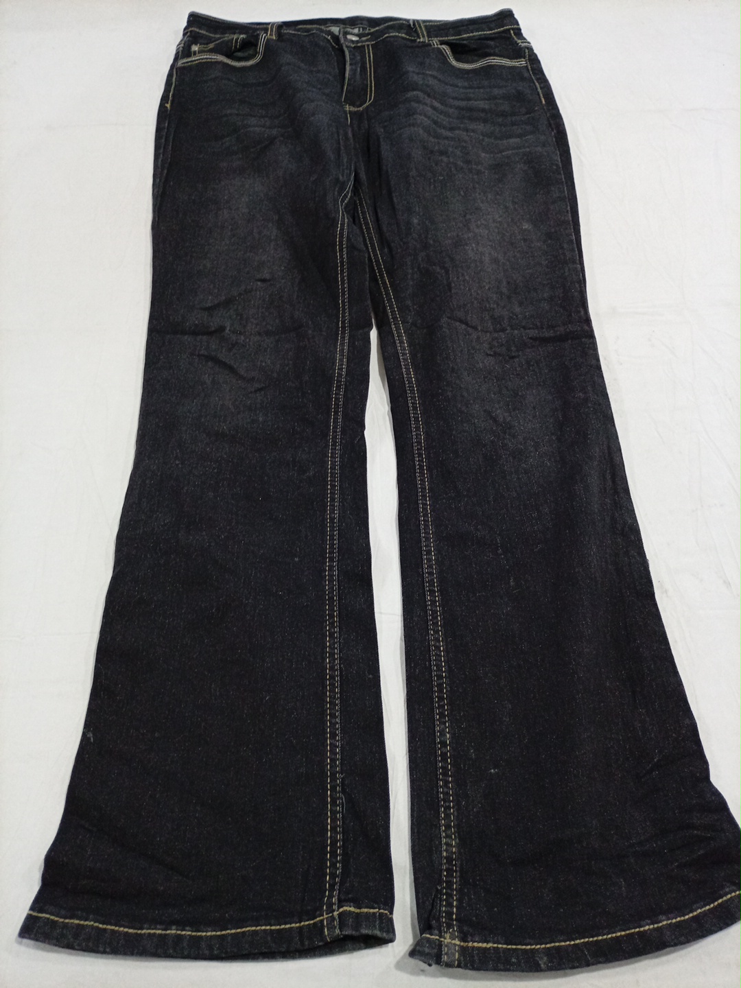 Lot de jeans de bureau Wallflower & Vigoss 16 pcs