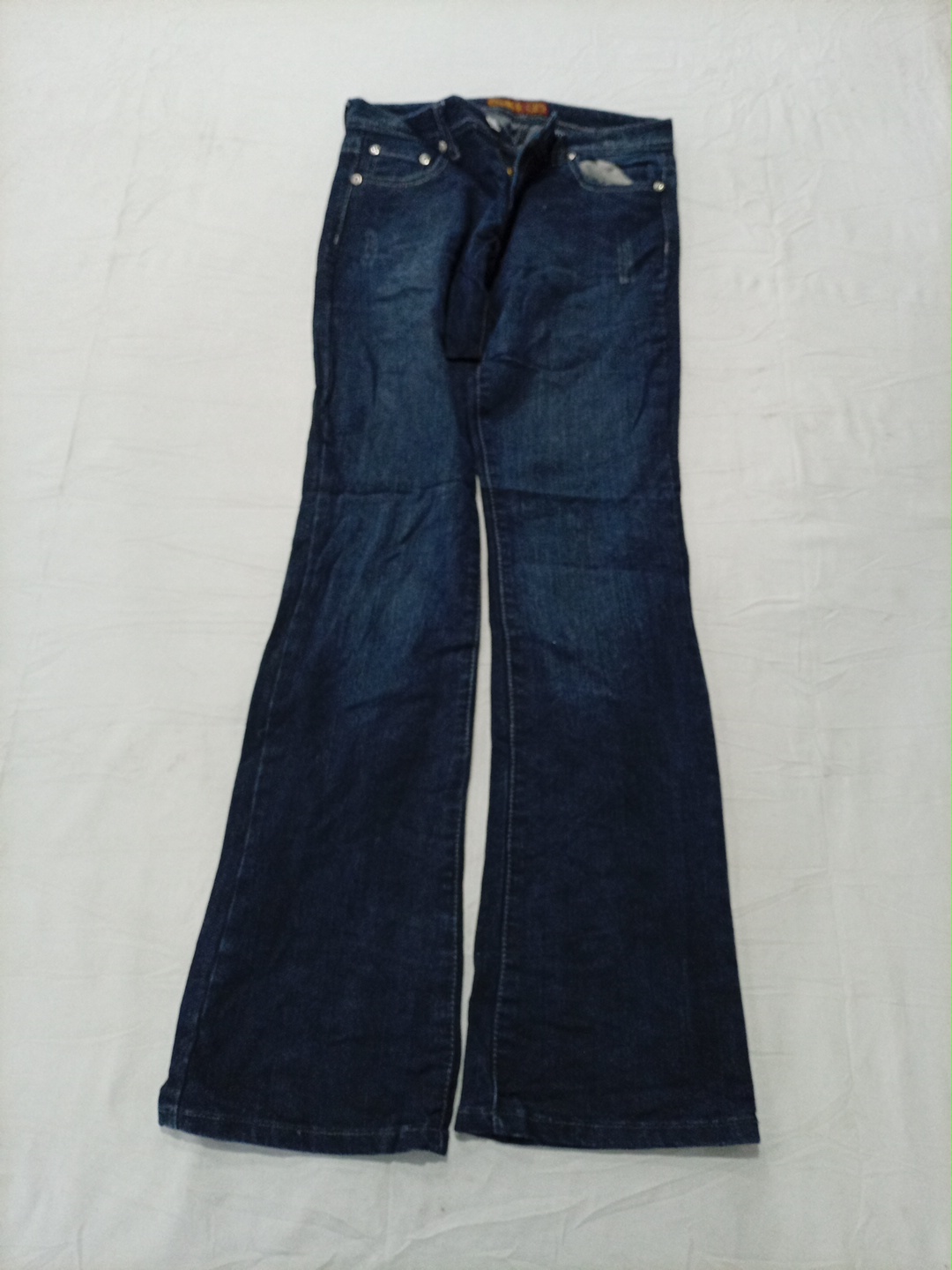 Vintage Sky Flare Jeans Medium Wash Low-Rise Denim..