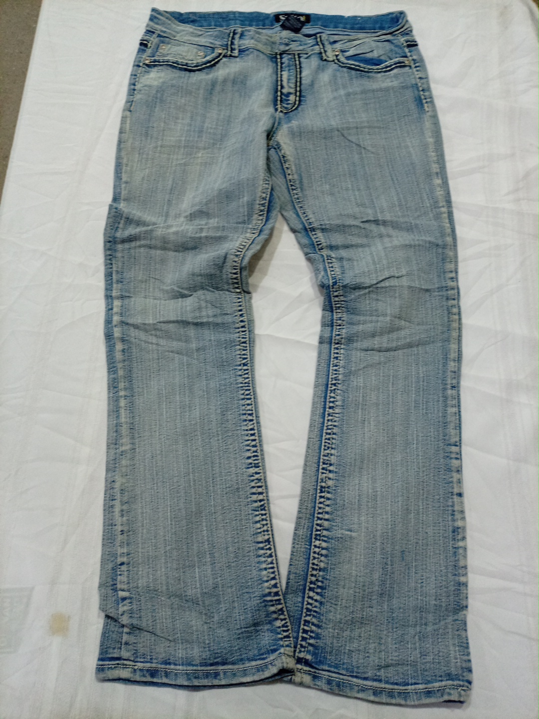 Jean en denim bootcut taille basse Sukoko taille 1..
