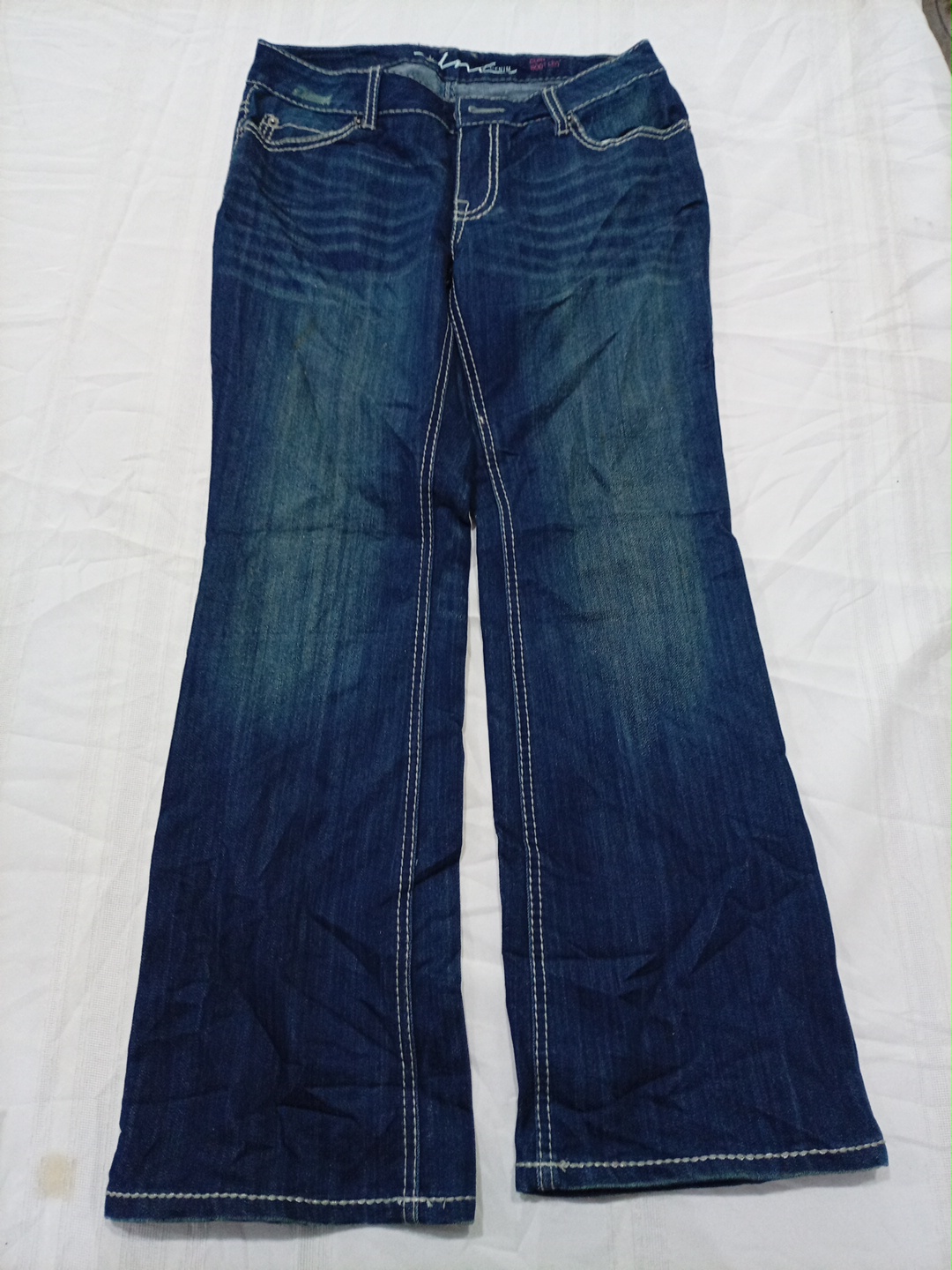 Jeans bootcut ajustés pour femmes INC Internationa..