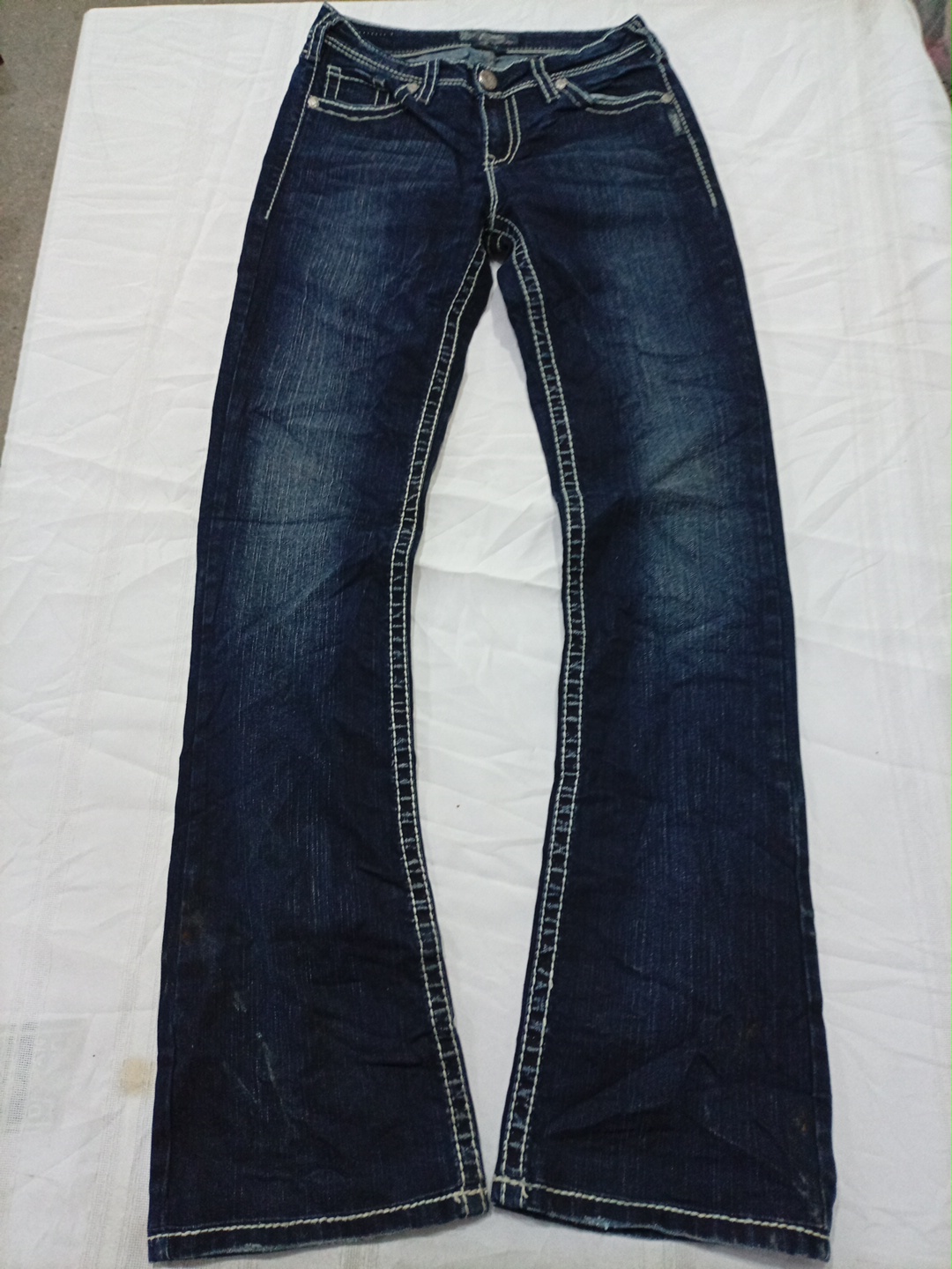 Pantalon en denim bleu Silver Jeans Natsuki Flare ..