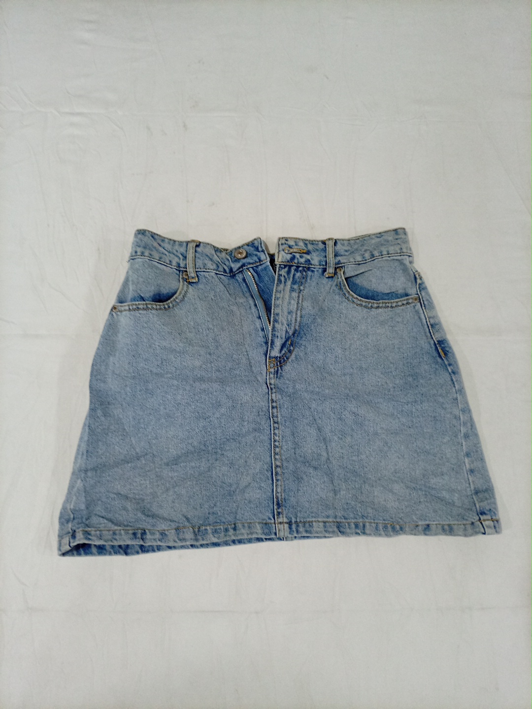 Forever 21 Light Wash Denim Mini Skirt Size S