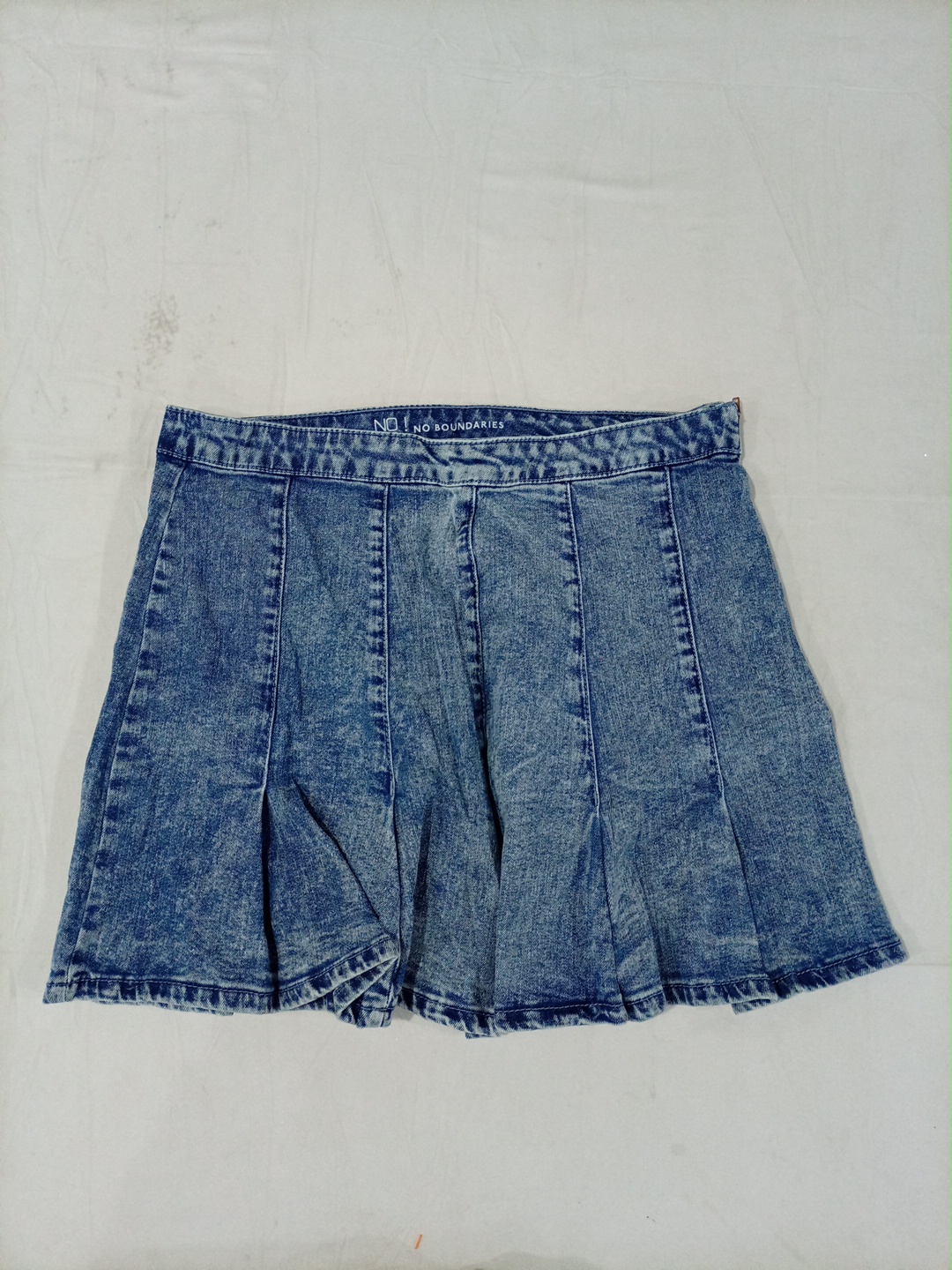 Jupe courte plissée en denim bleu No Boundaries