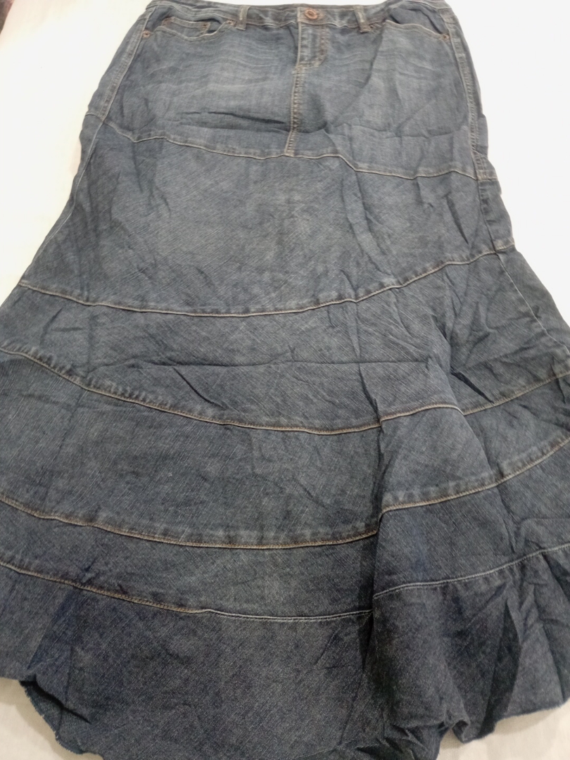 Jupe mini en denim à volants DKNY