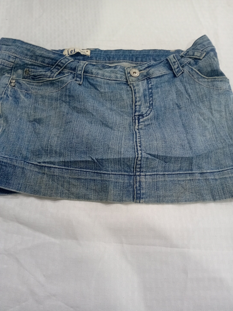 Jupe en denim LEI avec fermeture à boutons