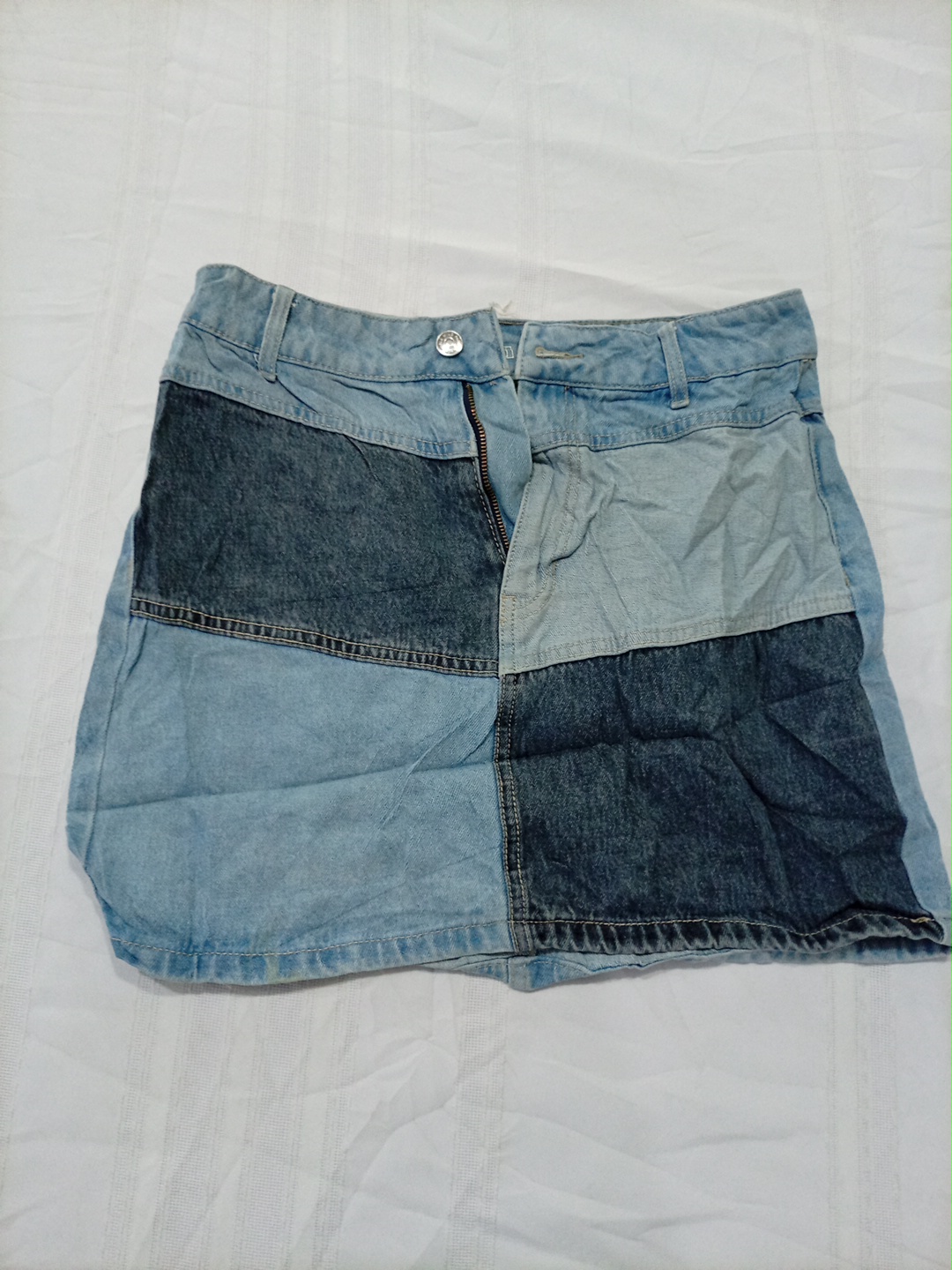 Jupe mini en denim patchwork Wild Fable