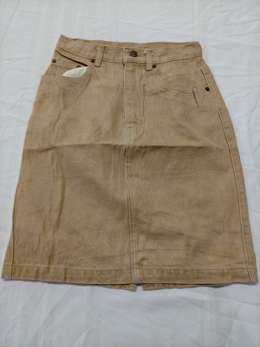 Jupe en denim kaki vintage Levi's taille 4 fabriqu..