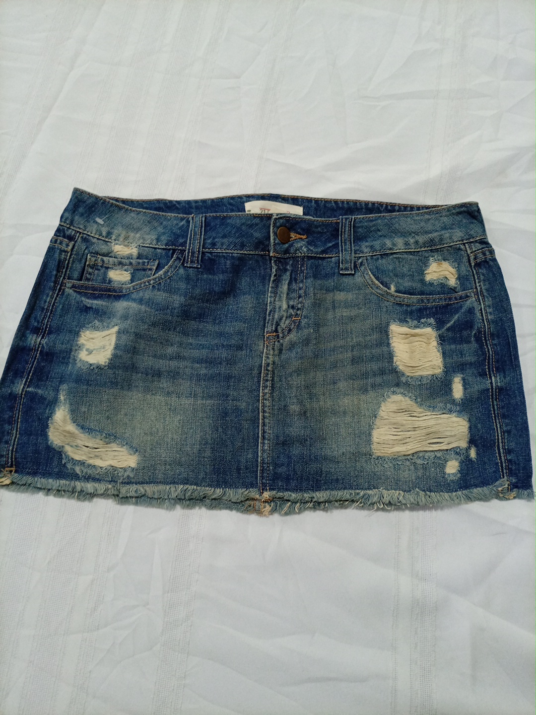 Jupe mini en denim déchiré par 21 Denim taille 28