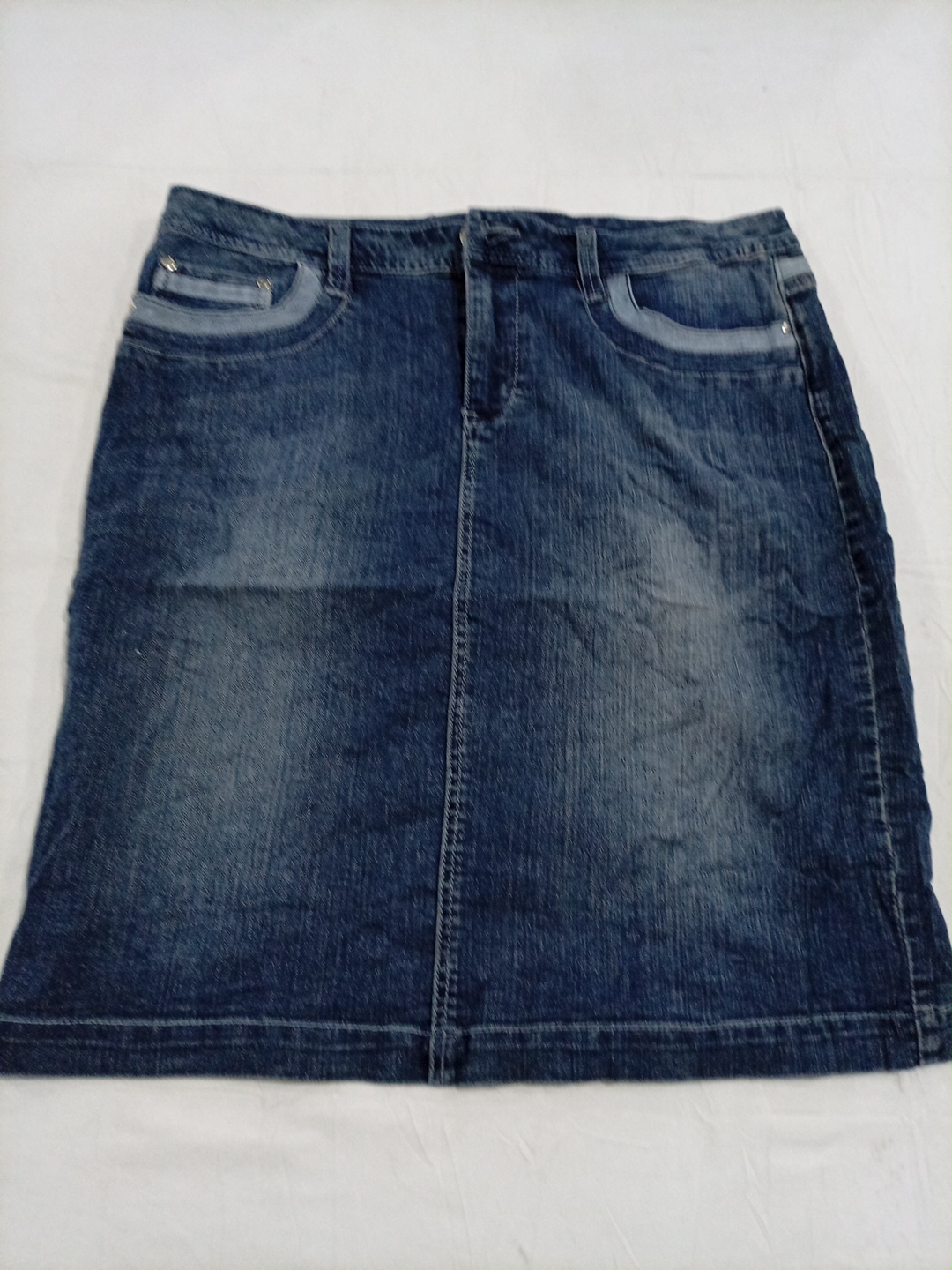 Jupe mini en denim bleu Baccinini taille 14 avec c..