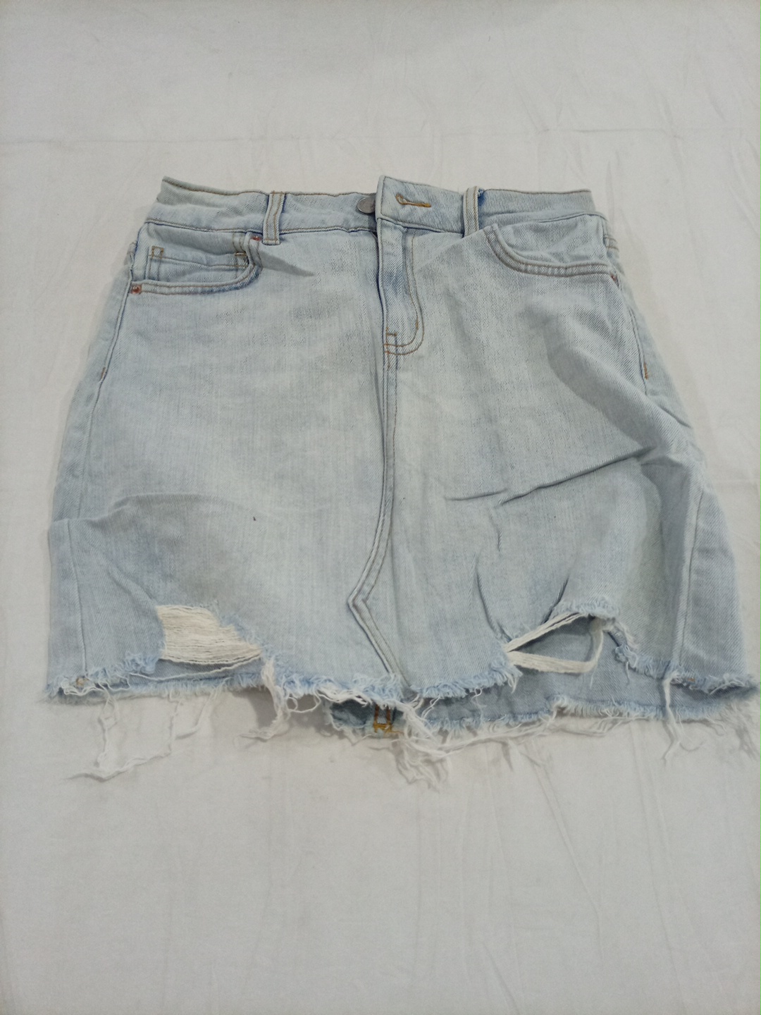 Jupe mini en denim déchiré léger Wild Fable taille..