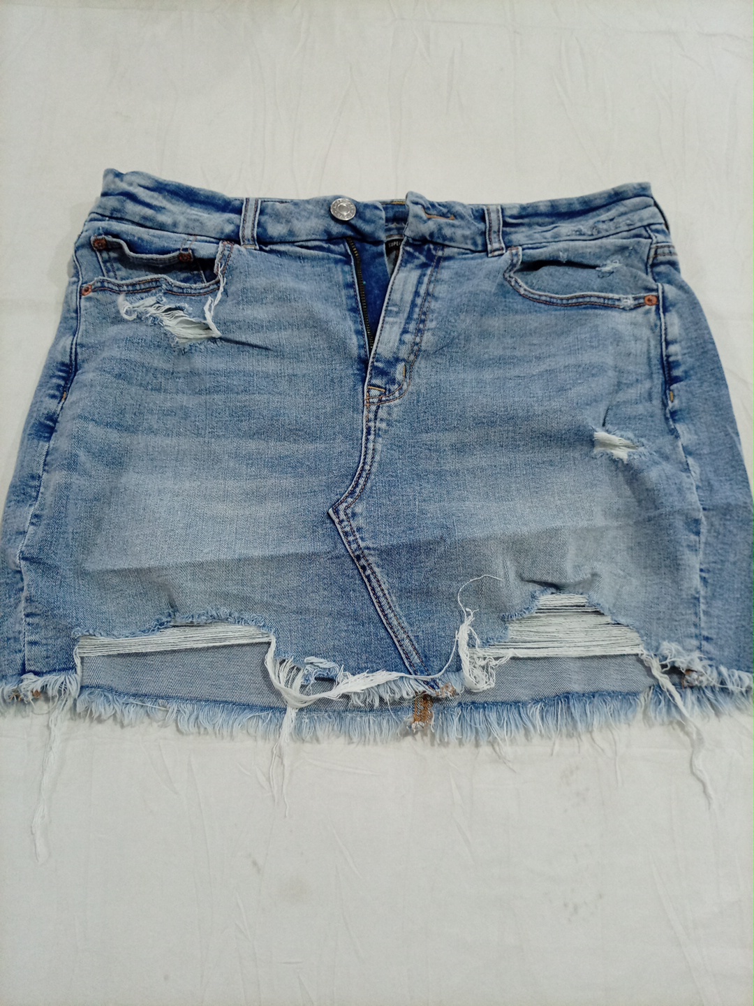 Jupe en denim mini Super Stretch déchirée American..