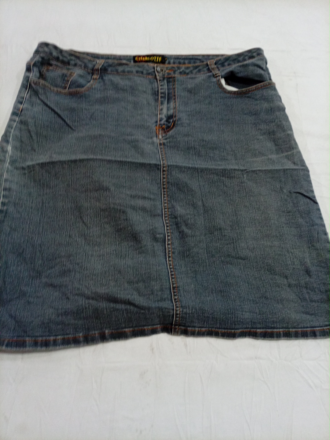 Jupe mini en jean brodée Charlotte Russe