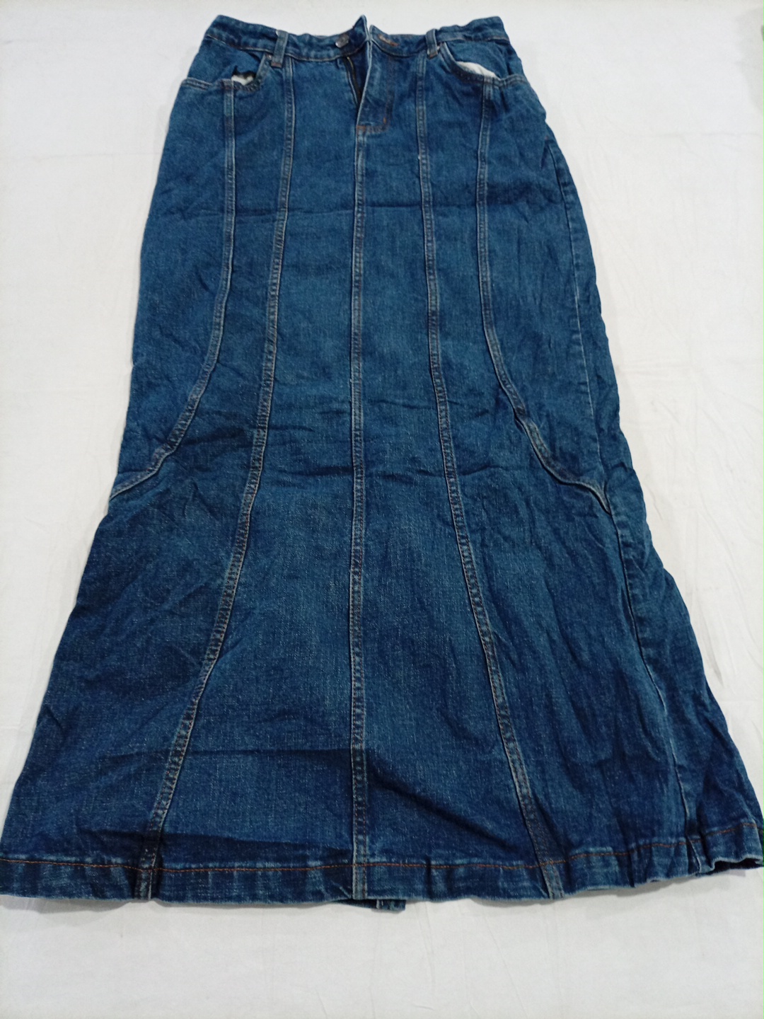 Jupe maxi en denim bleu Cotton On avec fente au do..