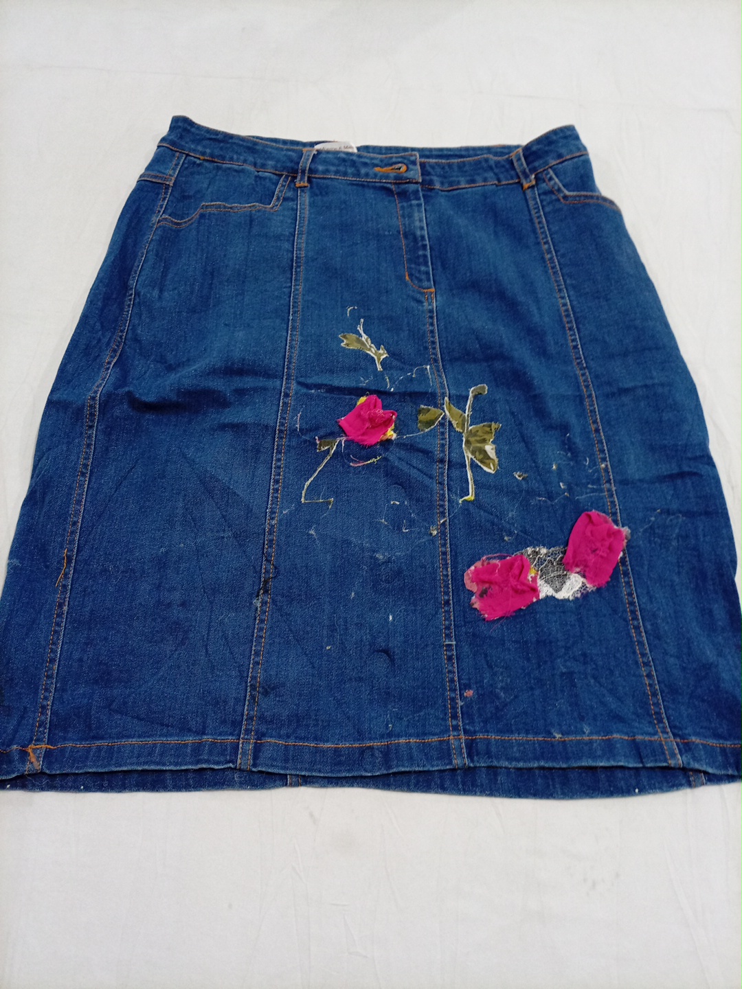 Jupe courte en denim brodée Monroe & Main en bleu