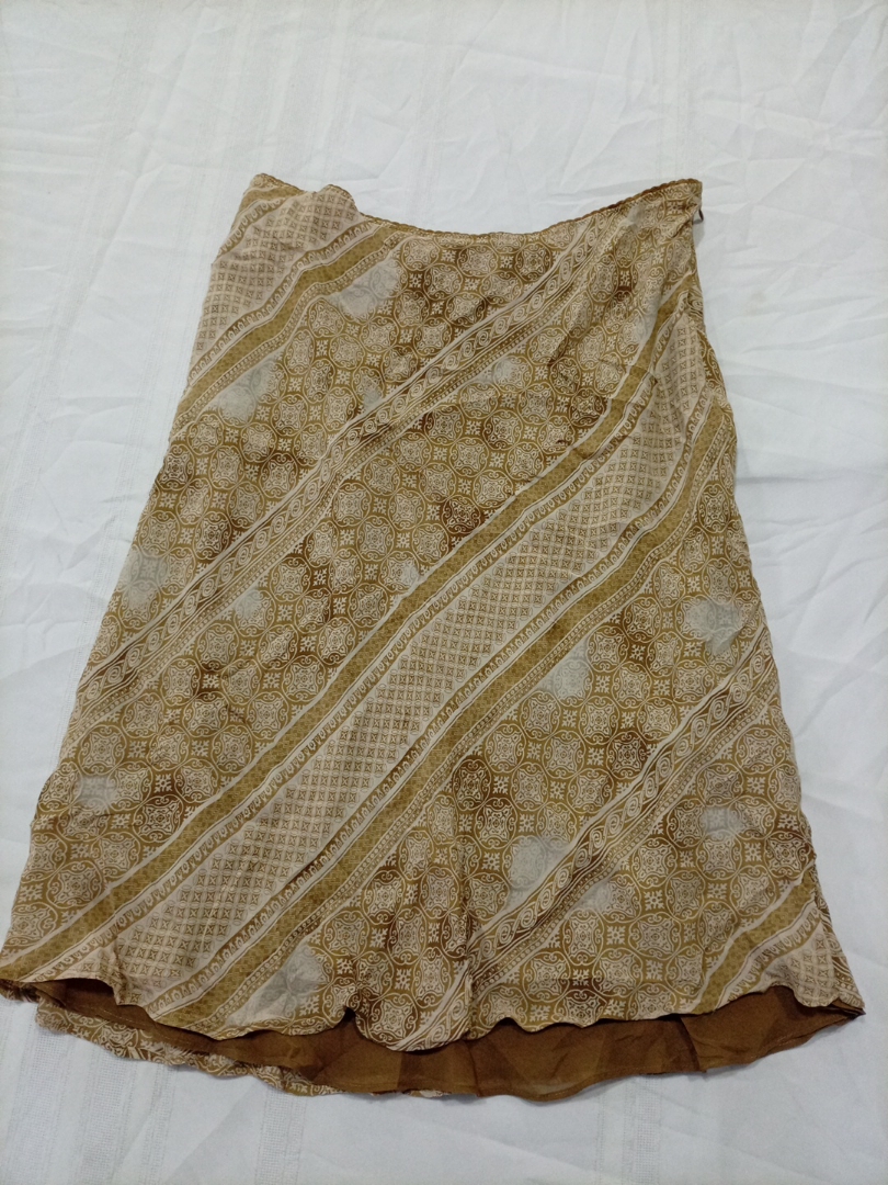 Merona Beige Geometric Print Flowy Midi Skirt Size..