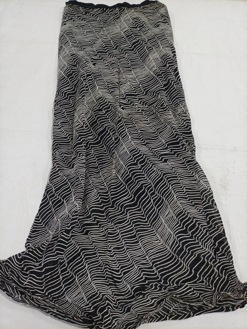 Melissa Black and White Zigzag Print Maxi Skirt Si..