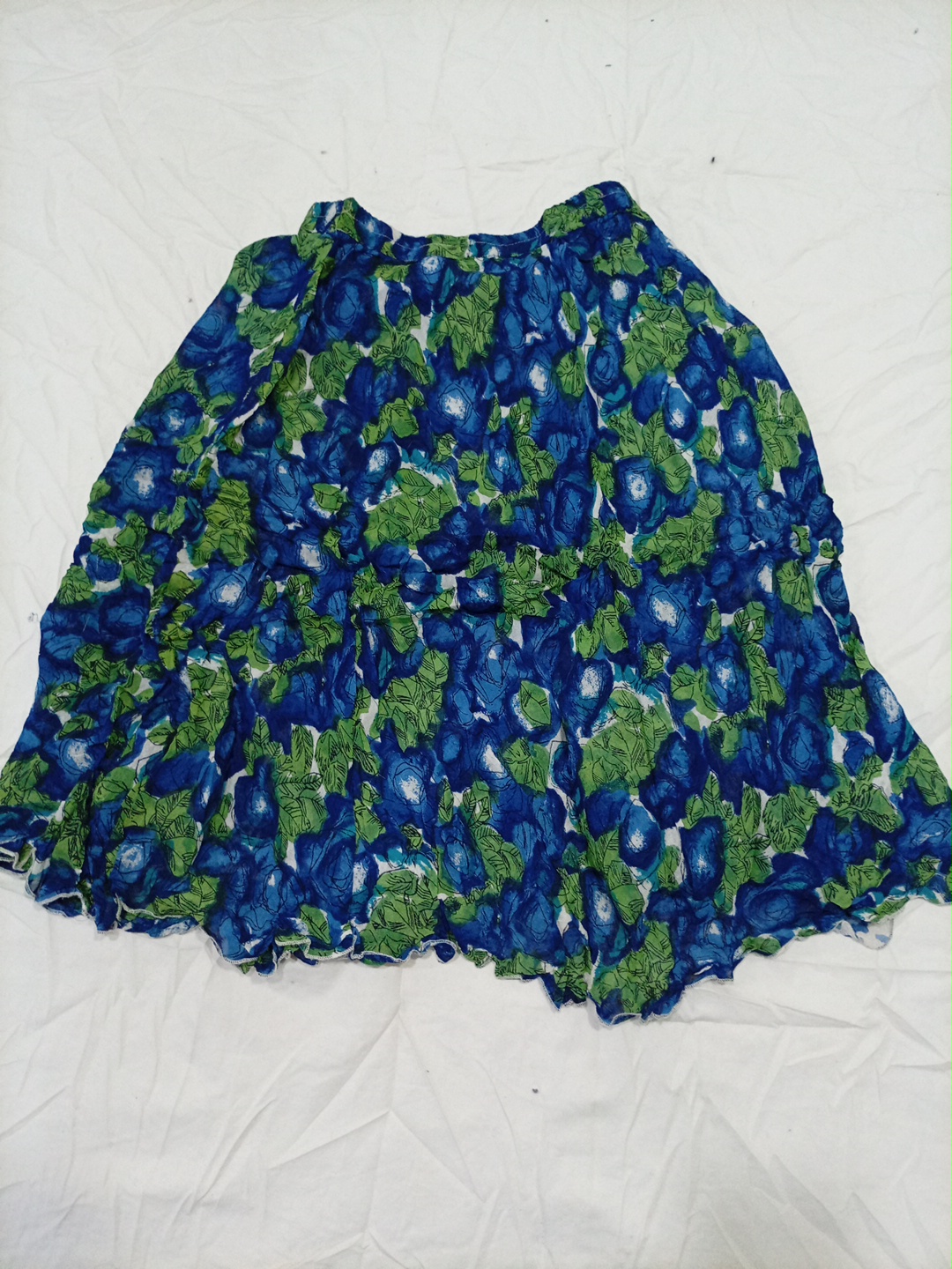 Vibrant Blue and Green Floral Print Flowy Maxi Ski..