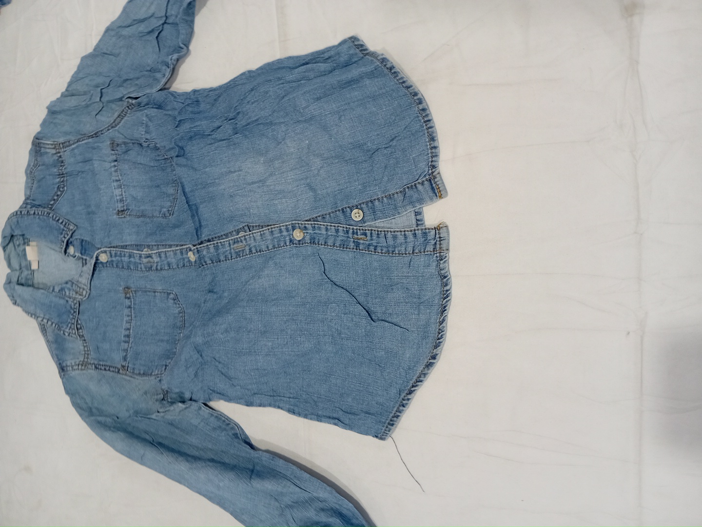 Mossimo Light Wash Denim Jacket Long Sleeve Button..