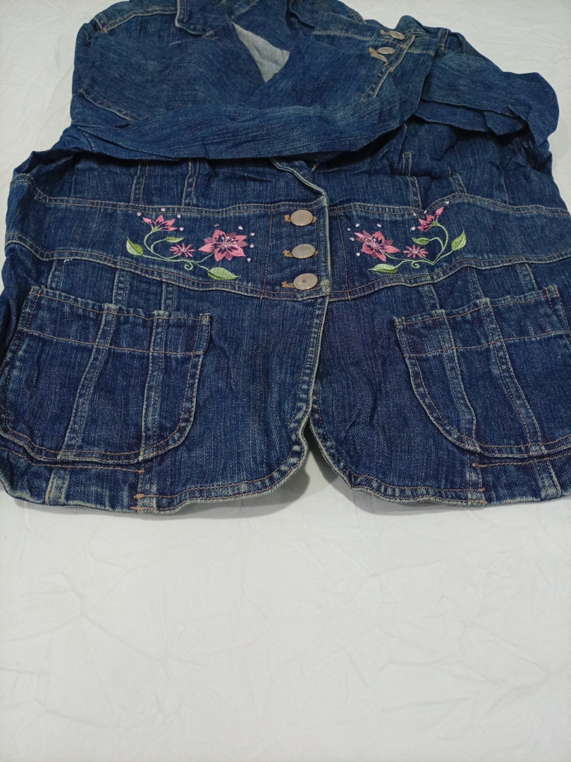 Bandolino Stretch Denim Waistcoat with Pink Floral..