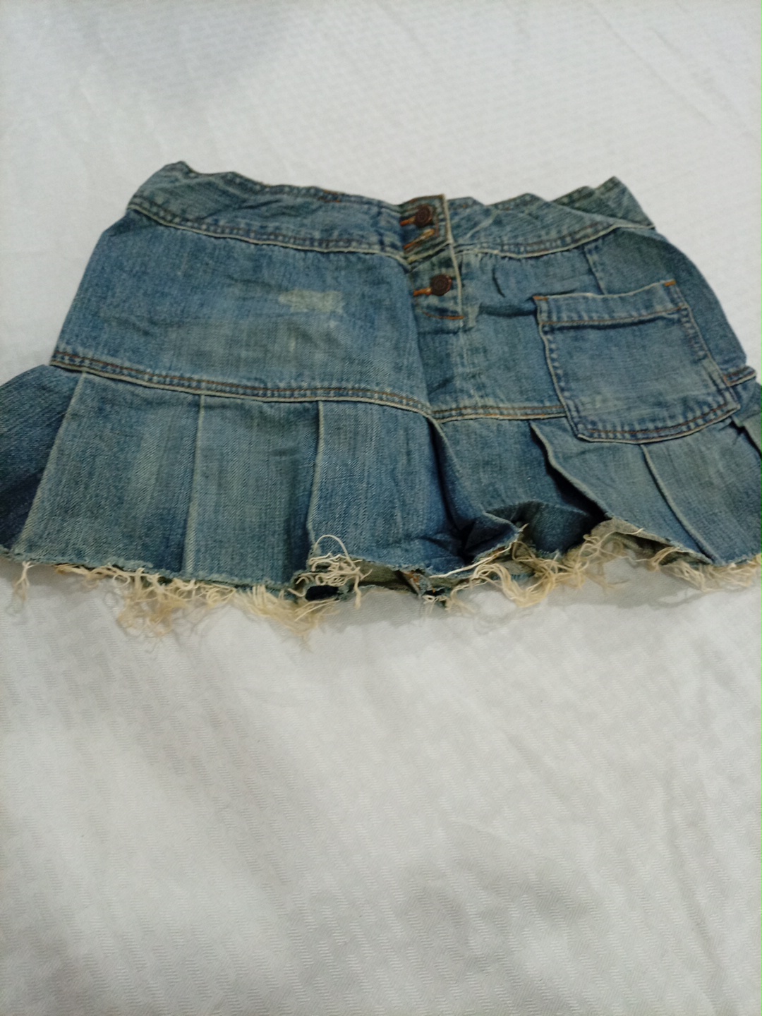 Distressed American Eagle Denim Mini Skirt with Fr..