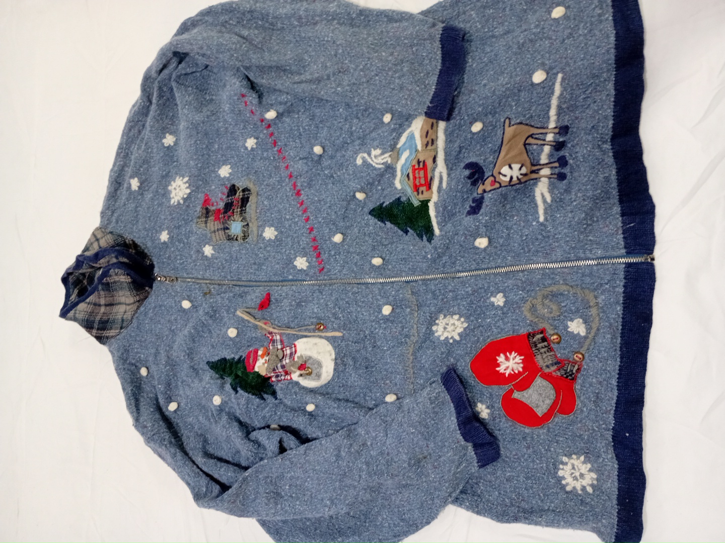 Victoria Jones & Urban Heritage Christmas Cardigan..