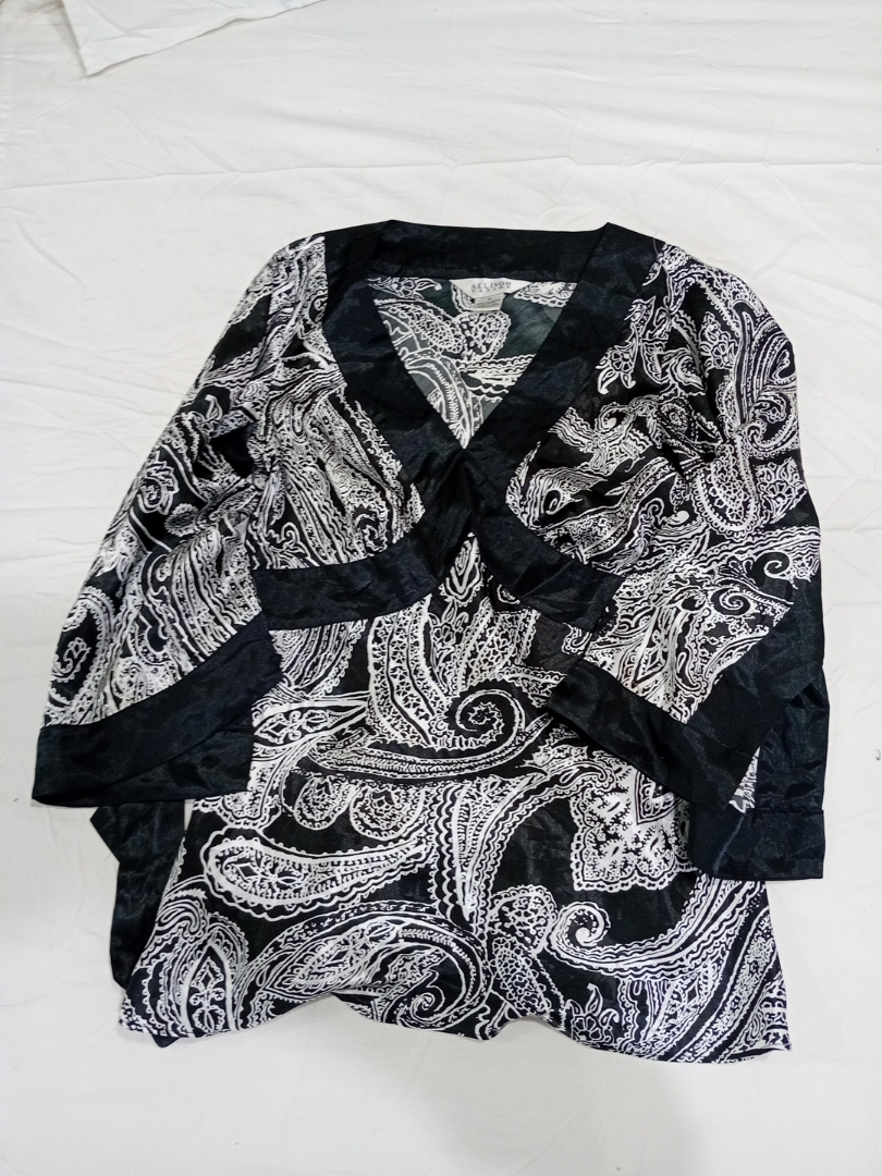 Lot de blouses de créateurs : Allison Taylor, Ann ..