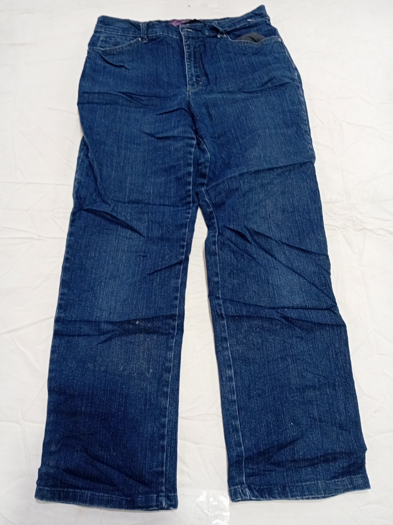 Designer Denim Bundle: Gloria Vanderbilt, Express,..