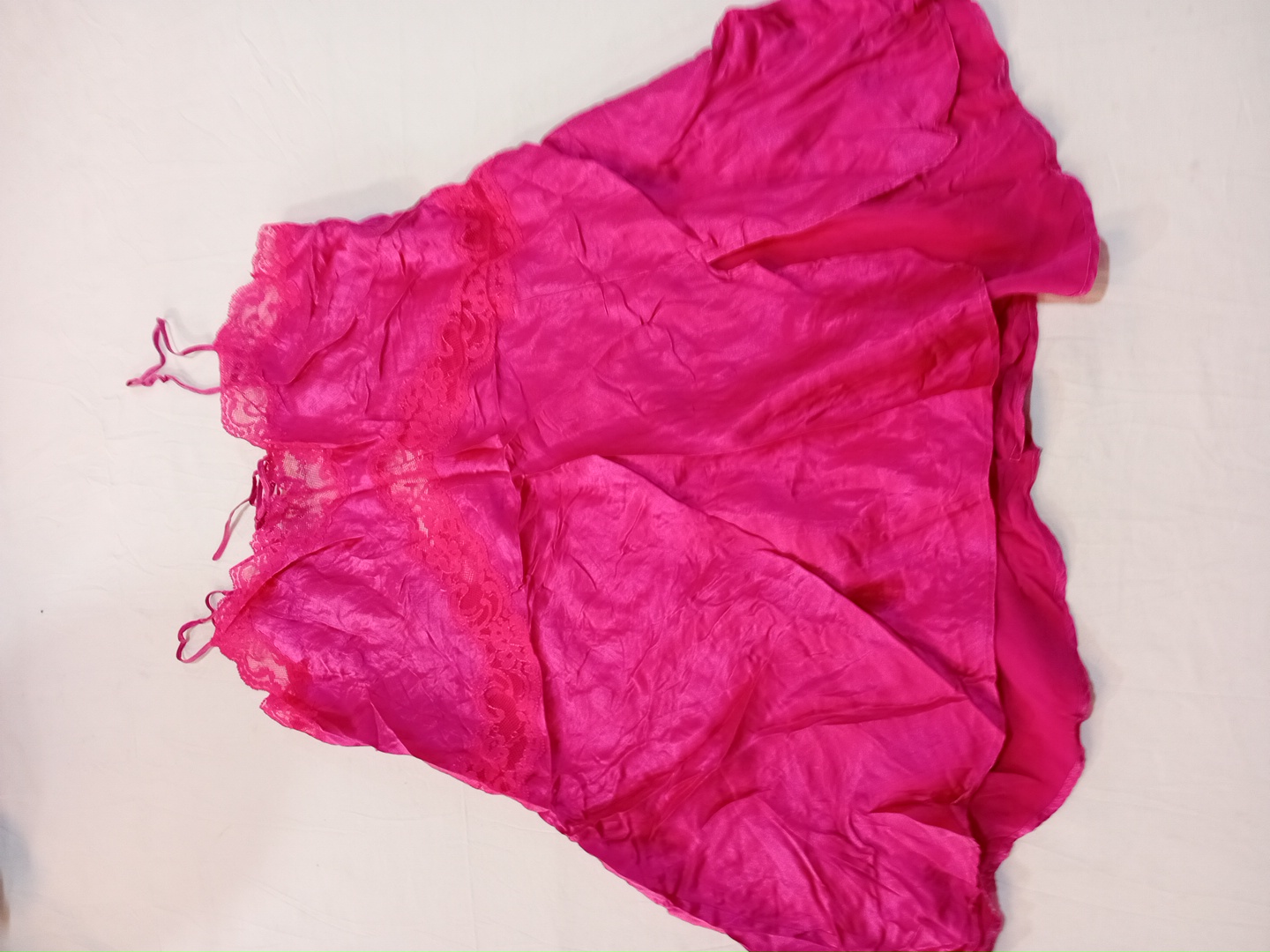 Lot de 3 chemises Victoria's Secret en dentelle ro..