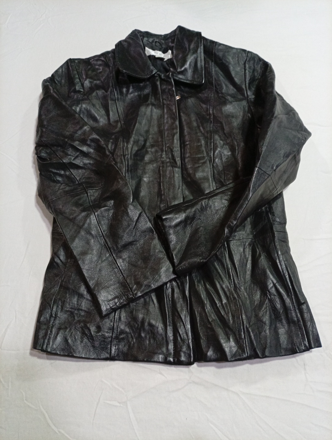 Schwarze Lederjacke