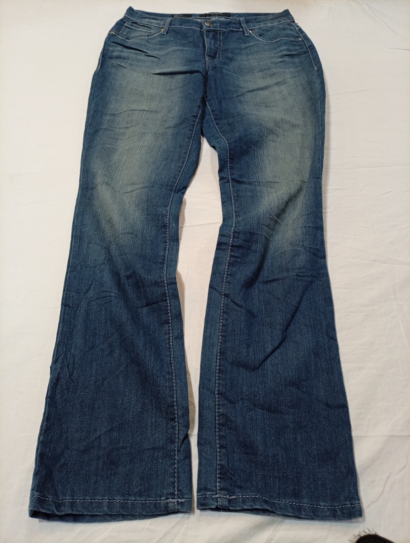 Nine West Straight Leg Jeans