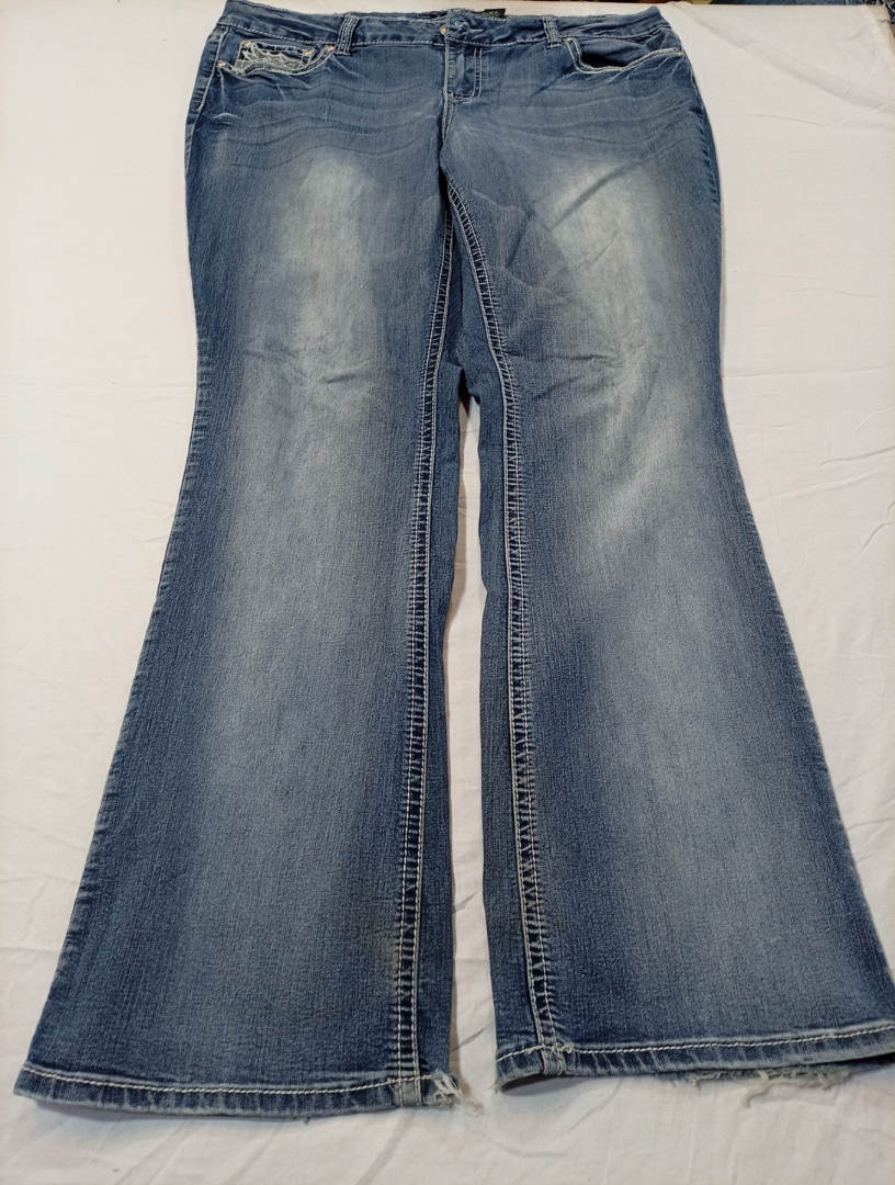 Love ✘ Indigo Jeans