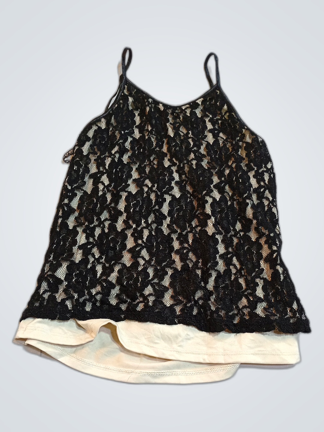 Top en dentelle noire