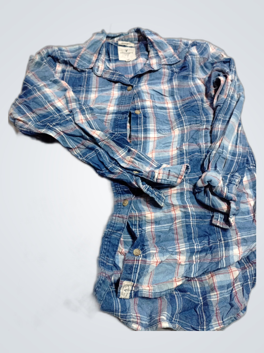 Camisa xadrez estilo boyfriend da American Eagle