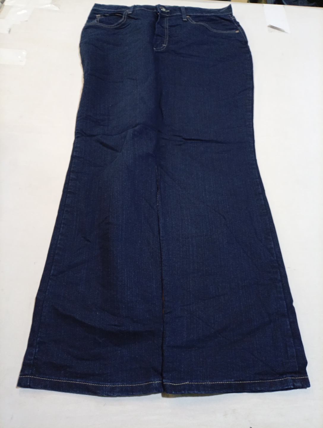 Paquete de moda ligeramente usado: Jeans Lee, vest..