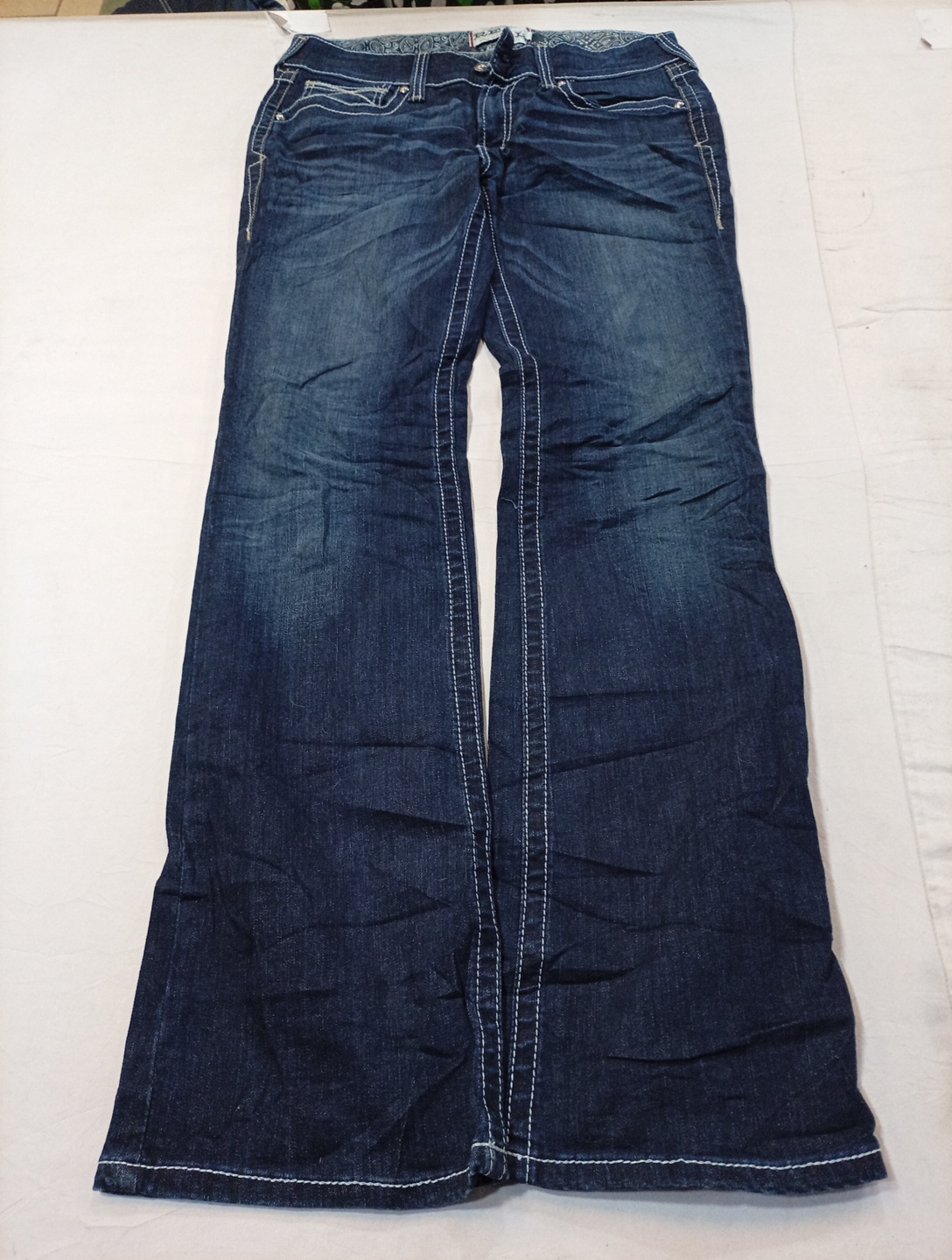 Paquete de jeans Bootcut Ariat y más marcas de pri..