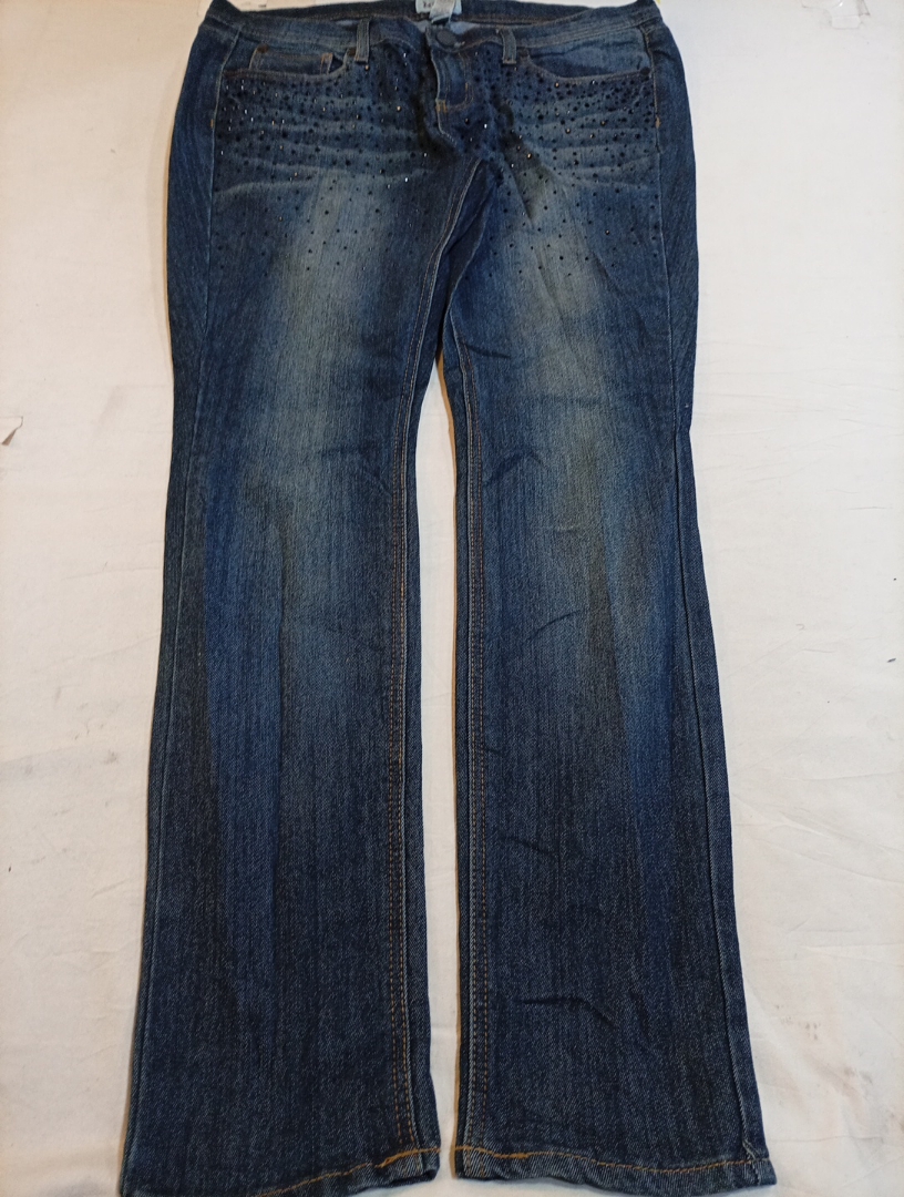 Gently Used Denim Bundle: 7 For All Mankind, Santa..