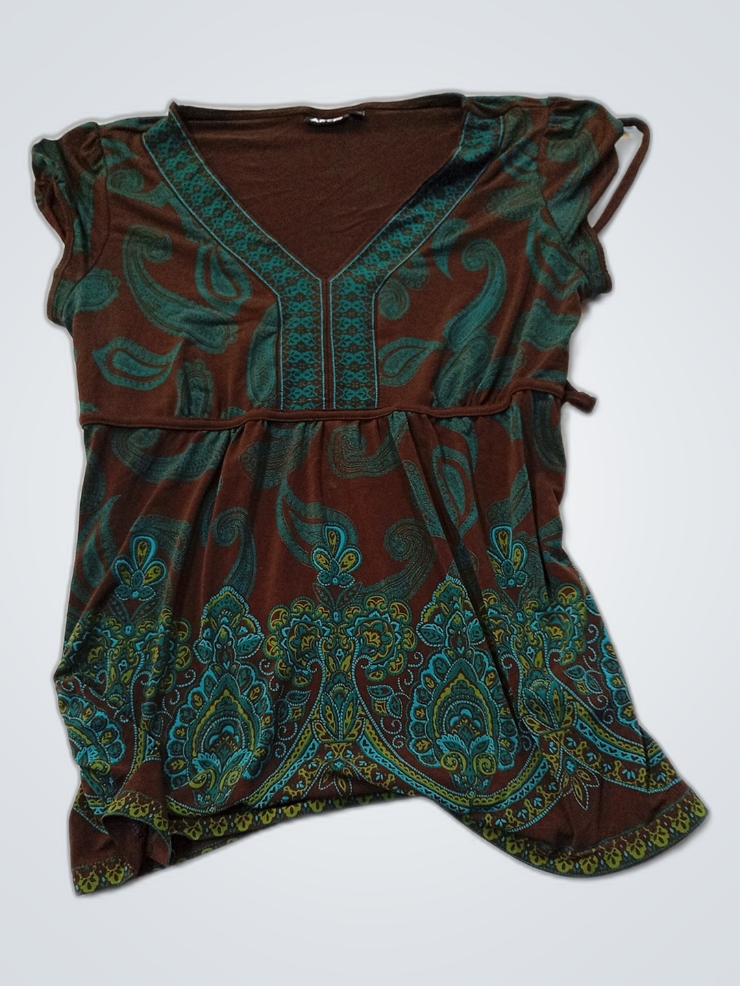 APT.9 Paisley Top