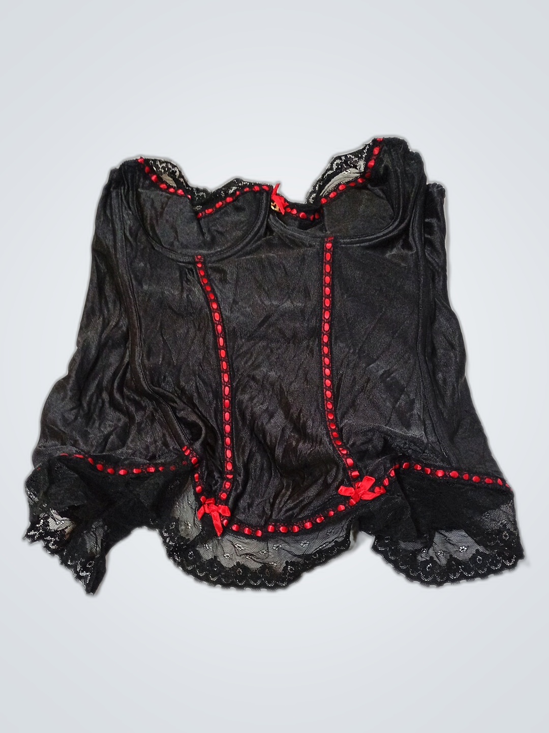 Ensemble haut en dentelle noire et shorty avec per..